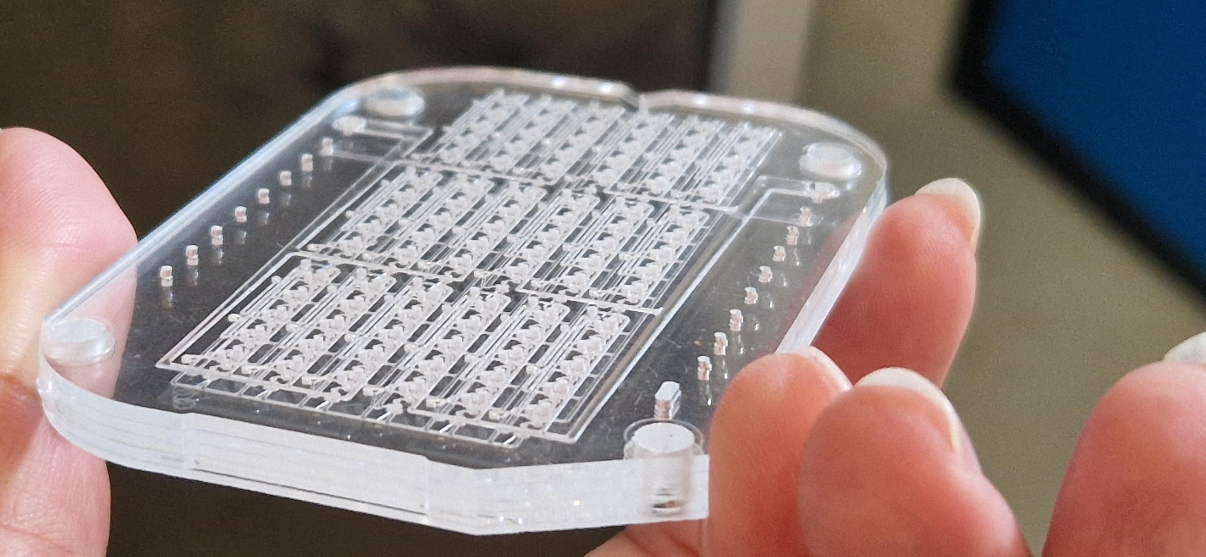 Hybrid Multilayer Chip - Fully bonded, additives free